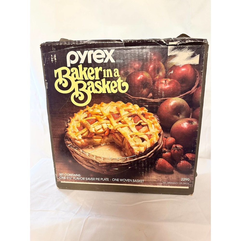 Vintage Pyrex Baker in Basket in original box